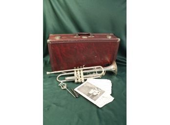Holton Trumpet In Case, Extra Mouth Piece, Music And Music Holder   (2)