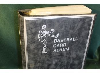 1989 Topps Baseball Cards In Album, 88 Pages   (98)