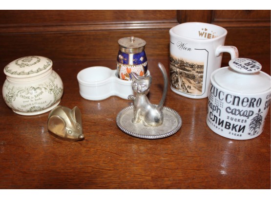 Assorted Group Of Antique & Vintage Bric-a-brac(380)