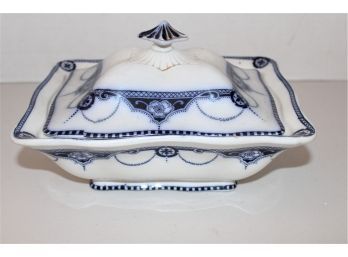 Antique Flo Blue 'napier' Covered Blue/White Vegetable Casserole Bowl, 4'x 7'x 6'H    (469)