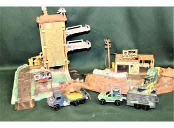 1997 Matchbox Jurassic Park Lost World Site B Garage & Fuel Depot Playsets W/ Vehicles   (51)