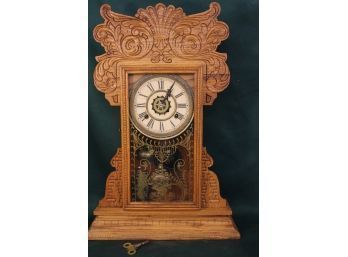 Antique Oak Gingerbread Mantle Clock, Waterbury Clock Co. 15'x 4'x 22'H, Working   (232)