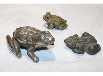 Collectible Metal Frog Advertising Ashtray And 2 Jealous Toads ~