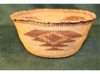 Antique Klamath Tribe Polychrome Woven Bowl, 6.5'D  (127)