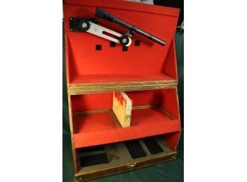 Wooden Pistol Range Box  -  Gil Hebard Guns  Knoxville, IL, W/ Spotting Scope & Bracket   (123)