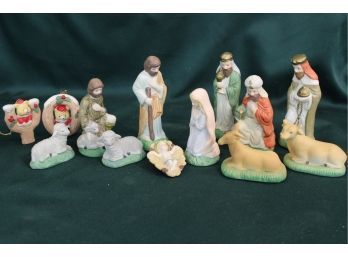 Asst Vintage Ceramic Nativity Figures  (18)