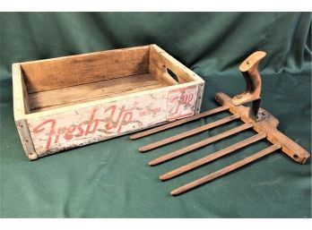 Vintage Wood 7 Up Soda Box (16x 11x 4'H) & Handled Rake/comb (375)