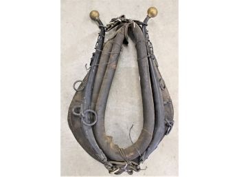Nice Antique Horse Collar W/pair Of Hames With Brass Balls  (328)