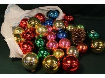 Over 30 Vintage Glass Ornaments  (8)