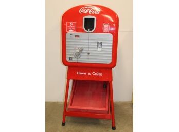 Vendo 27 Coca Cola Machine,  (352)