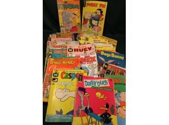 Vintage Comic Books - 49 Total - Harvey, Felix, Baby Huey, Denis Menace, Casper, Flintstone, Yogi Bear   (385)