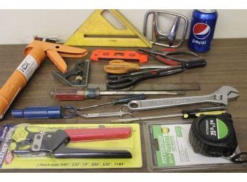 New Measuring Tape & Leather Punch With  Other Tools  (111)