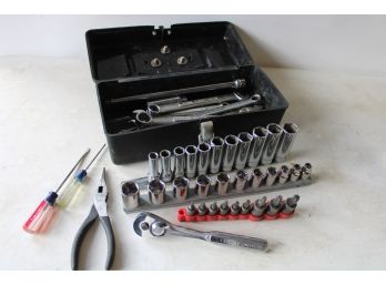Craftsman Tools In Tool Box  (39)