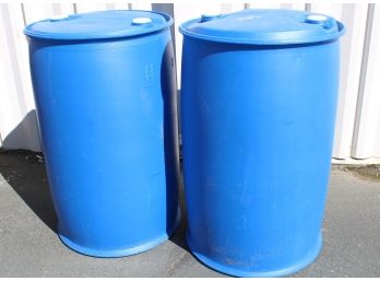 Two Plastic 55 Gal Drums  With Some Water Soluble Soap Residue  (7)