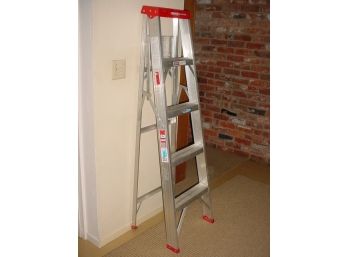 Werner  5' Folding Aluminum Ladder  (1028)
