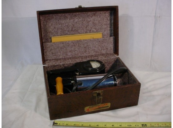 Electronic Moisture Register In Box With Bakelite Handle (1325)
