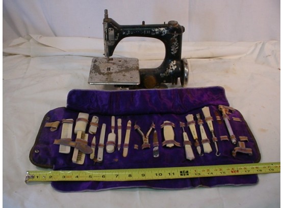Small Singer Sewing Machine And French Ivory Set  (1342)