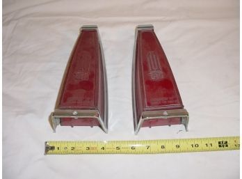 Pair Of Red Plastic Cadillac Tail Lite Lenses  (1346)