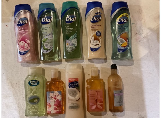 10 Containers Of Body Wash