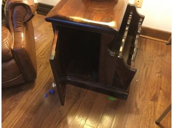 Solid Wood End Table With Magazine Rack