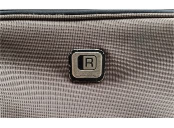 Reaction By Kenneth Cole Garment Bag With Wheels