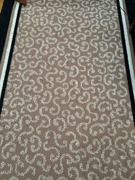 Rug With Beige Swirl & White & Black Accents - 5 X 8
