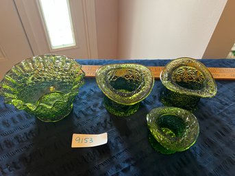 Green Daisy And Button Pattern Glass Lot - Three Hats & Ruffled Top Dish!