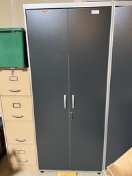 Rubbermaid Garage Or Work Shop Storage Cabinet