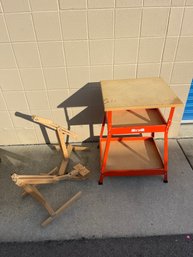 Hirsh Table / Stand And Sullivans Extra Hands Stand