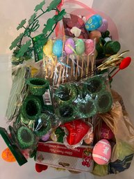 Awesome Easter Saint Patrick & Valentines Day Lot In Plastic Bin
