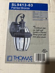 Thomas Lighting Outdoor Carriage Light In Box