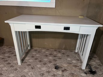 White Desk With Pull Out Keyboard Drawer