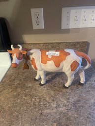 Ceramic Cow Decor (Please See Photos For Condition)