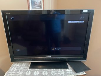 40 Sony Bravia Flat Screen TV