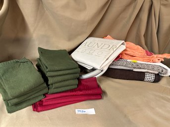 Linens Tablecloth Placemats Apron Laundry Bag