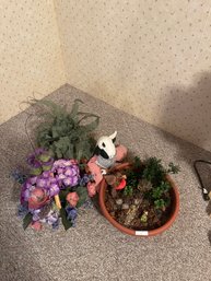 Plants And Decorative Lot