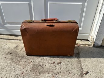 Antique Leather Suitcase Decor