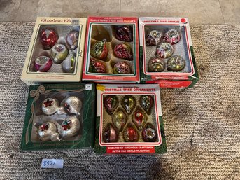 Glass Christmas Bulb Lot Of Five Packages