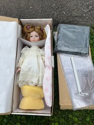 Design Debut Doll In Box And New Display