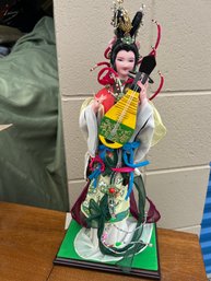 Duck House Chinese Silk Princess Wang Doll With Box & Cert