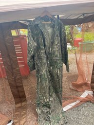 Real Tree Hunting Jumpsuit / Coveralls Size Large Regular