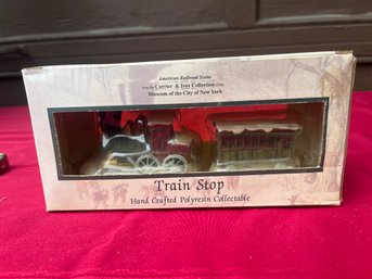 Currier And Ives -museum Of New York - Train Stop Poly Resin Train