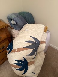 Bedding Comforter Lot Comforts
