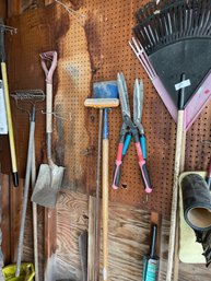 Garden Shovels Racks Tools