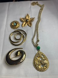 Vintage Gold Tone Brooch Necklace Featuring Asian Themed Necklace