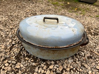 Baby Blue Vintage Enamel Turkey Roasting Pan