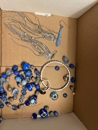 Jewelry & Bead Lot
