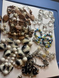 Jewelry Lot - 5 Necklaces 2 Bracelets & 2 Pairs Of Earrings
