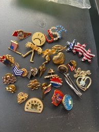 Lot Of 25 Misc Pins / Brooches