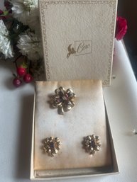 Vintage Coro 4 Leaf Clover Shamrock Pin & Earring Set In Original Box!